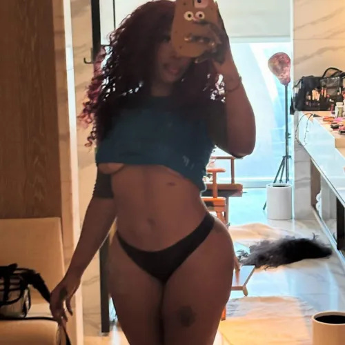 Thumbnail SZA Appreciation: A Tribute from emptythefilezz