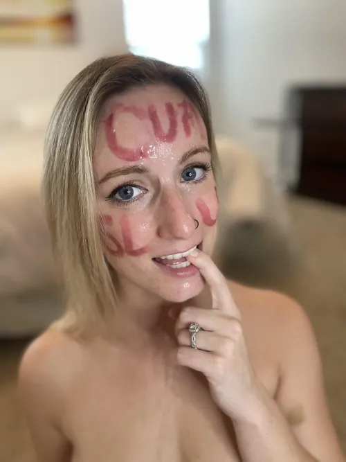 Thumbnail Unapologetic: glazed-barbie and Her Label as a Cumslut