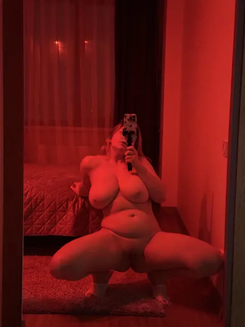 Thumbnail Embracing Curves: Exploring Chubby Attraction with Hidden_Milkers
