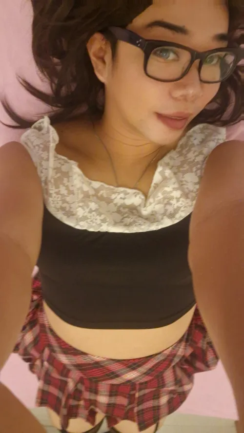 Thumbnail im_sexy_lexi98's Bed Selfie and Pretty Vibes