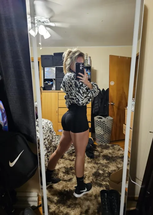 Thumbnail Pre-Gym Warm-up: Ready for Bubble Butt Workouts | Adventurous_Age_4113