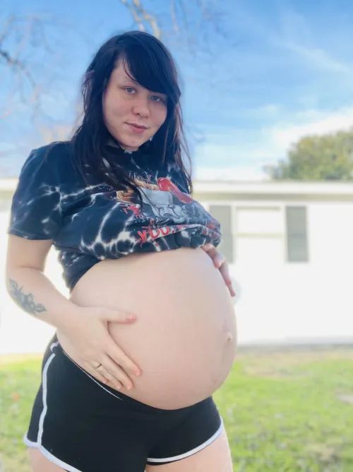 Thumbnail 38 Weeks Pregnant and Huge: A Personal Journey by Aliceinherw