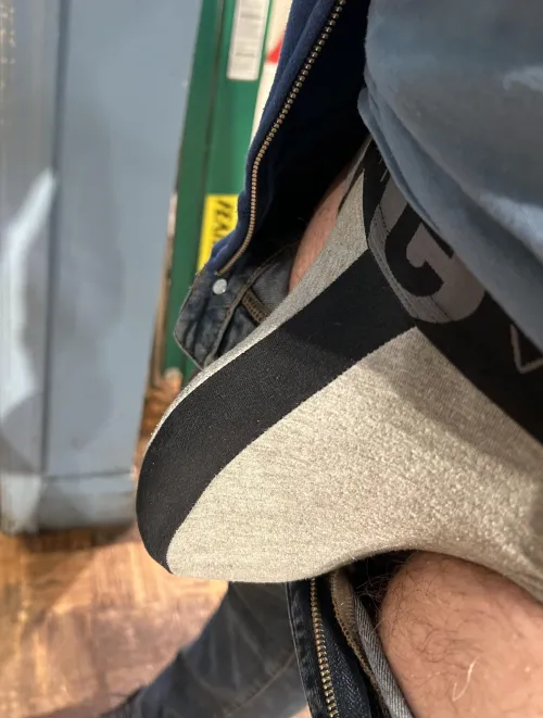 Thumbnail Bored at Work: 40 Gay Bulging Stories by Tfy6 | Bulges