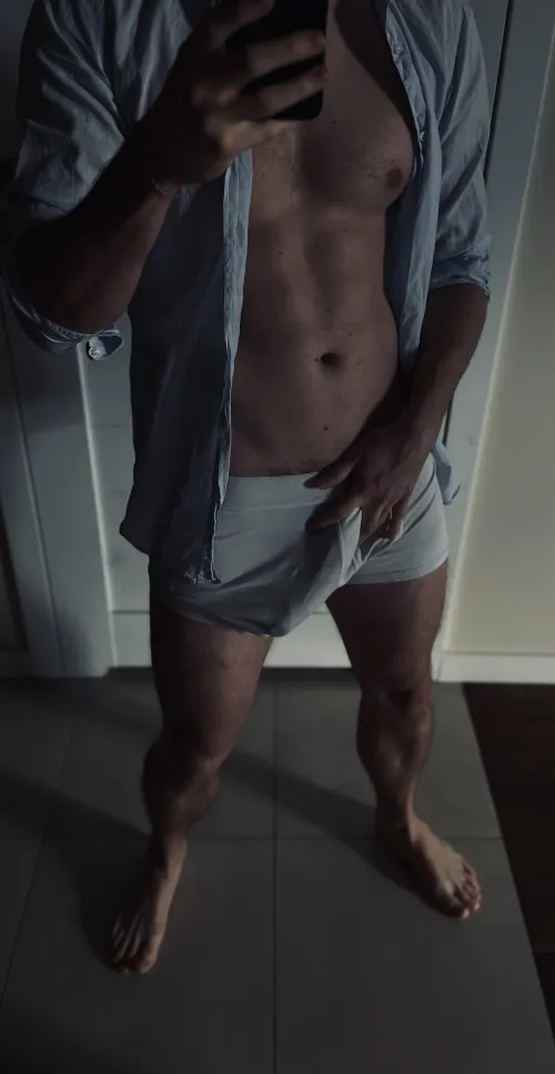 Thumbnail Sea_Darefull's Almost Sticking Out Dilemma at 25 and Straight - Dive Into the Bulges Category