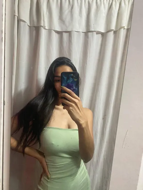 Thumbnail Tiny Tits, Big Freedom: The Joys of Bralessness | Gulaitanesha's Revelation