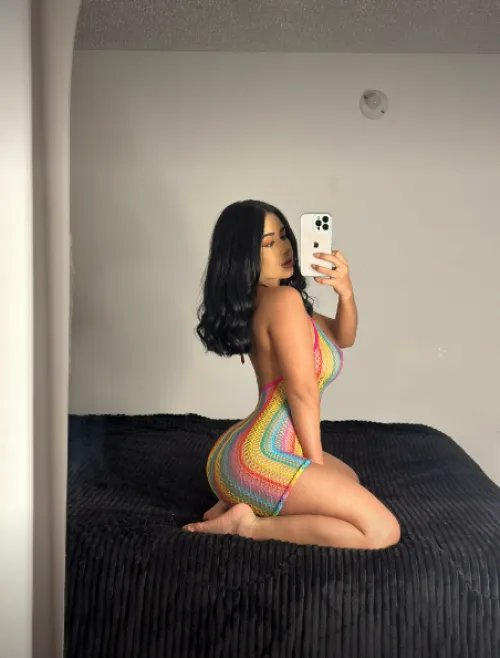 Thumbnail miichblu Unveils Stunning Dress Choices for Bright Nights in tightdresses