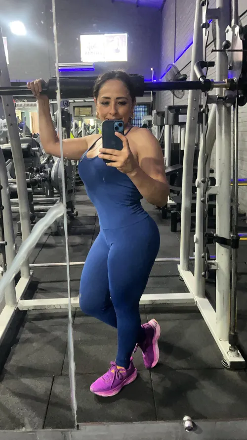 Thumbnail Get That Workout You Won't Want to Skip | YogaPants Section