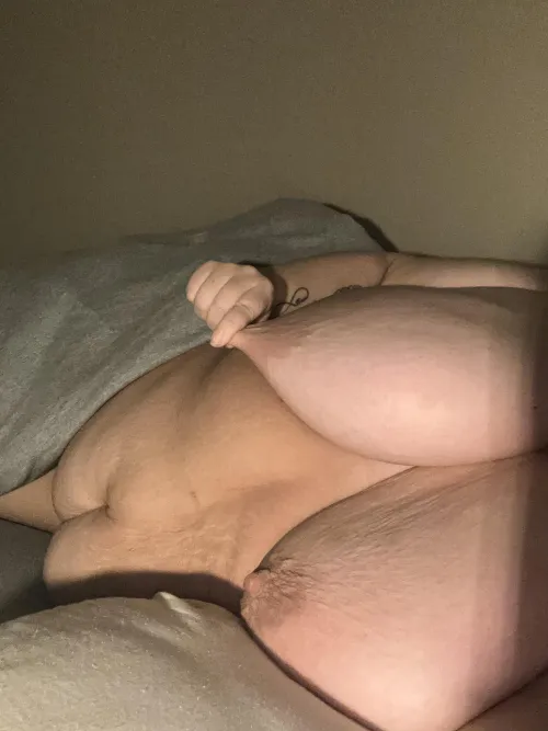 Thumbnail Titty Tuesdays Celebration with Piggybimbo