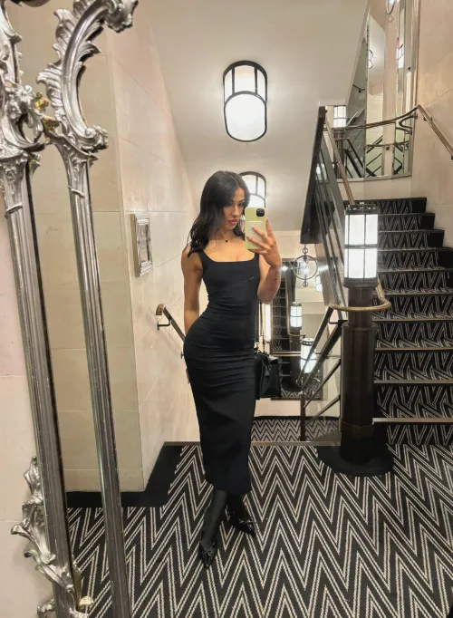 Thumbnail Outrageous-Cancel976: Date Night Dress Inspiration