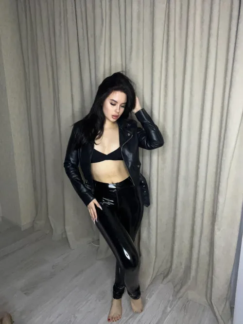 Thumbnail Leather and Latex: Sexy Fetish Fashion Tips by SoftRosegleam