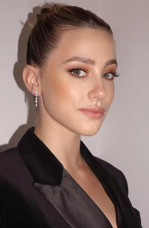 Thumbnail Captivating PrettyGirls: Lili Reinhart by ElsieOneil8888