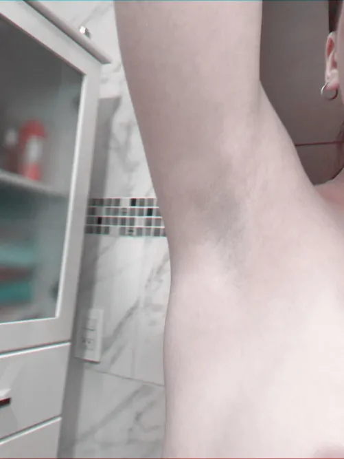 Thumbnail Sassyyvixenn's Confession: First Shave Tale in Armpit Fetish World
