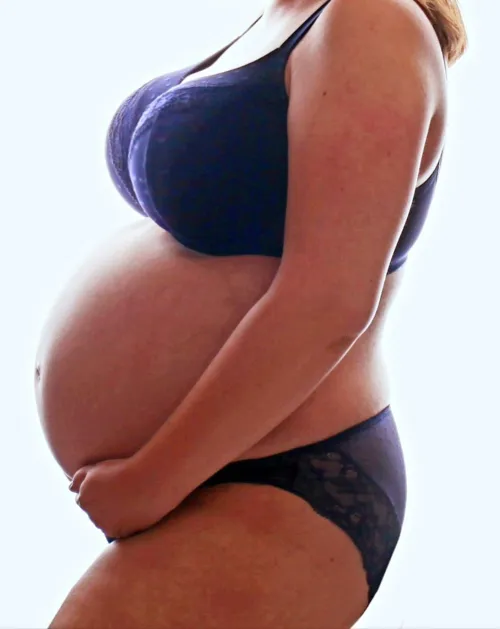 Thumbnail Feeling Sexy During Pregnancy | MysteriousNeat4610 | PregnantPorn