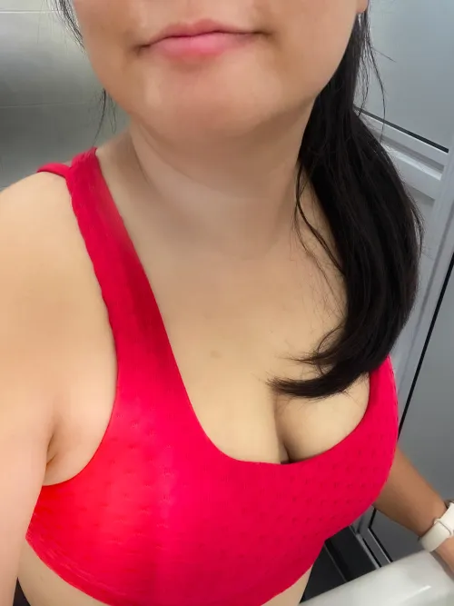 Thumbnail Ann_Cristi: Unveiling Confidence in 'How Do I Look' - asiansgonemild