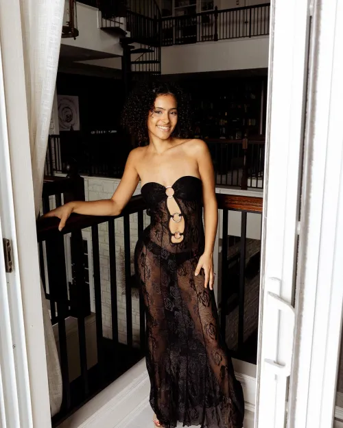 Thumbnail Confidence Booster: Feeling Amazing in a Tight Dress | naomidazexo