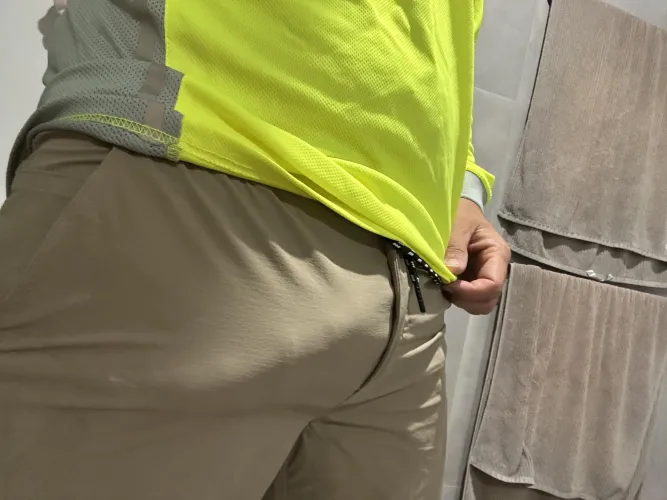 Thumbnail Austribber: 34 and Straight, Ready for Work with Confidence in Bulges