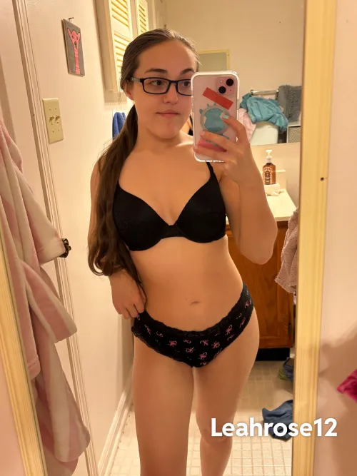Thumbnail leahrose_12: Xsmall Girls Delight - Discover the Essence of 48