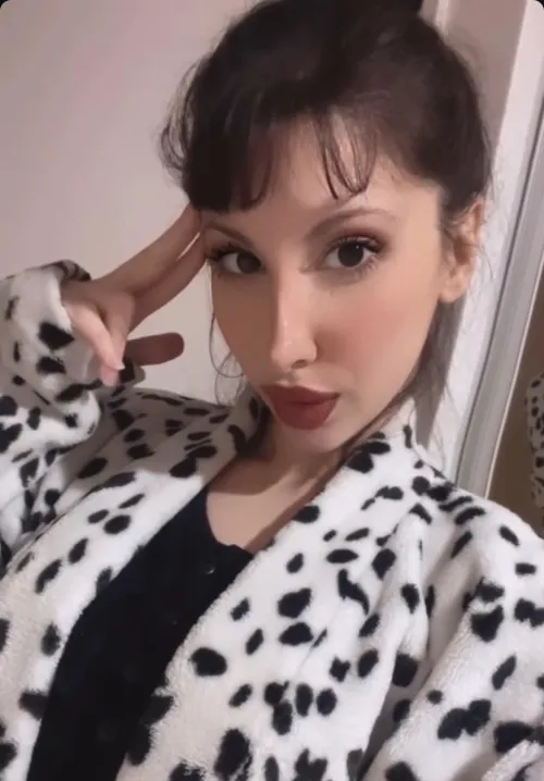 Thumbnail Heating Up at Night: Experience the Passion with n1blum in ArabPorn