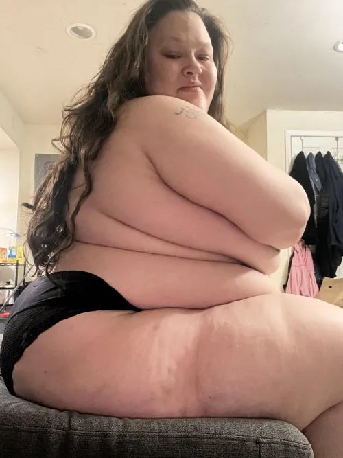 Thumbnail Craving Love and Food: A Belly's Desire
