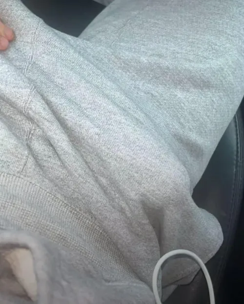 Thumbnail 22 Straight Hiding Seven Inches: theman404004's Tale | Bulges
