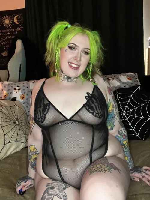 Thumbnail gothicbeefflaps: Special Offer - Can You Handle a Facial? 6 SALE!