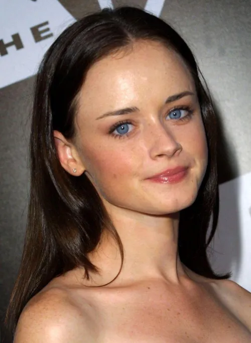 Thumbnail PrettyGirls: Getting to Know Alexis Bledel - A Beauty Profile