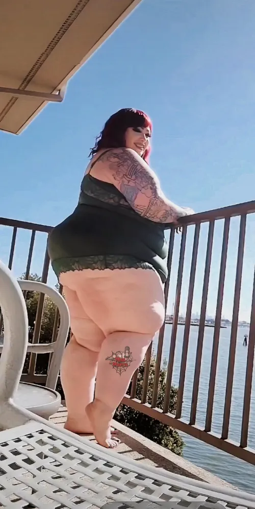 Thumbnail Immersive Experience: A Day in the Life of MissMortisBBW
