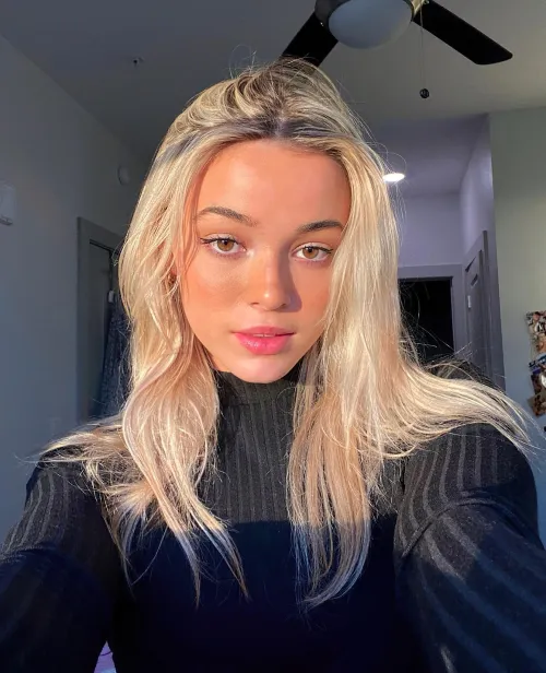 Thumbnail Livvy Dunne: Exemplifying Beauty in the PrettyGirls Domain