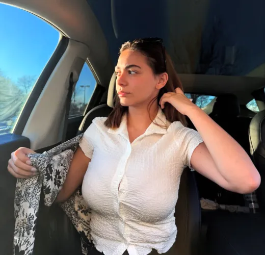 Thumbnail Car Confessions - Desecr8or's 2busty2hide Adventure