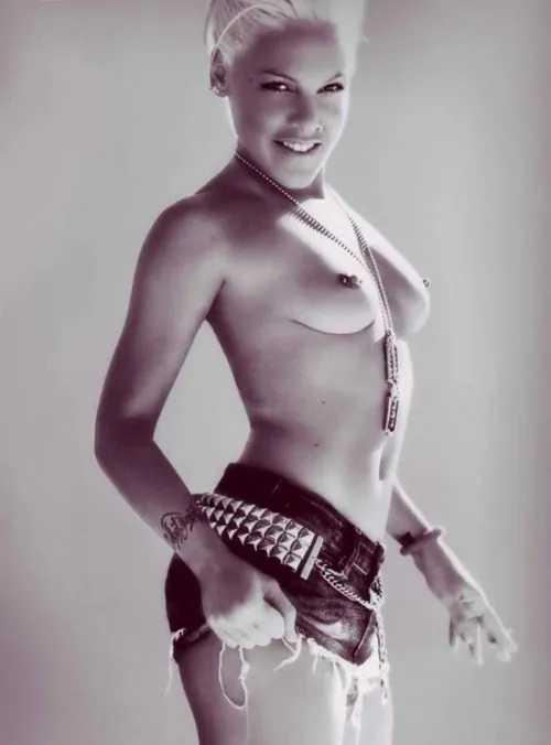 Thumbnail onehalfofham Celebrates 'Pink' in Sensual NudeCelebsOnly Post