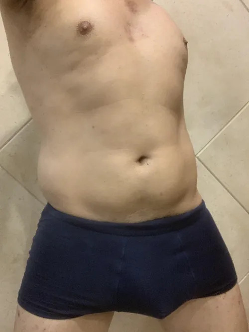 Thumbnail fivethrowaways5's Post-Gym Glow at 23: A Bulge Analysis