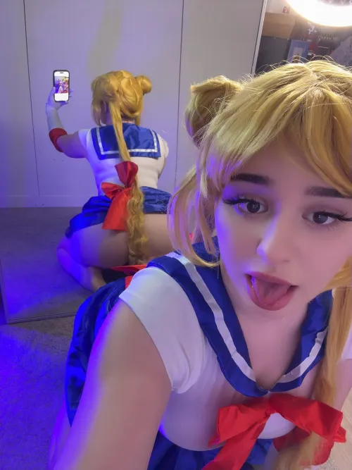 Thumbnail graciewaifux: Sensual Sailormoon Captured