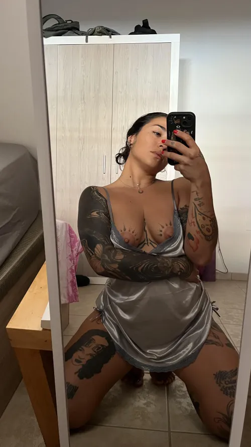 Thumbnail Sultry Selfie from a Sexy Latina by Babyxcakess in MirrorSelfie Category