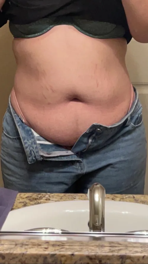 Thumbnail Embracing My Tummy: Self-Love Journey of 18F by HealthyDrama1384