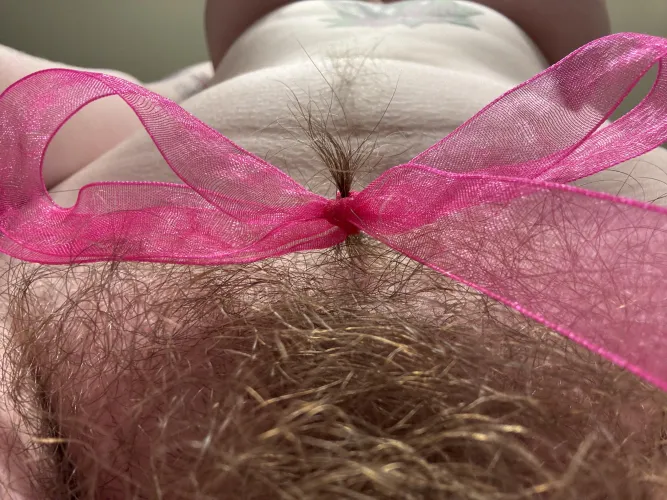 Thumbnail The Art of Adding a Bow: Personal Experience Shared by Kaystickedoff