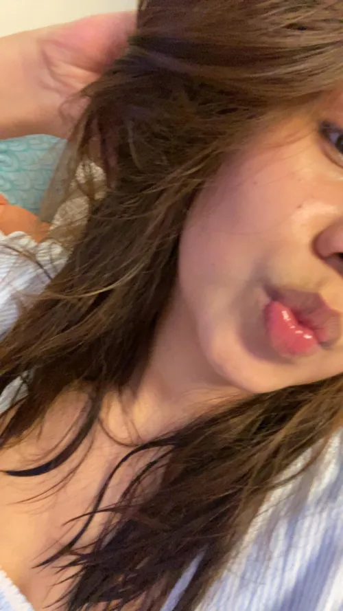 Thumbnail Introducing tele princessarielle7 by Princessar1e7 from SlutsofSnapchat
