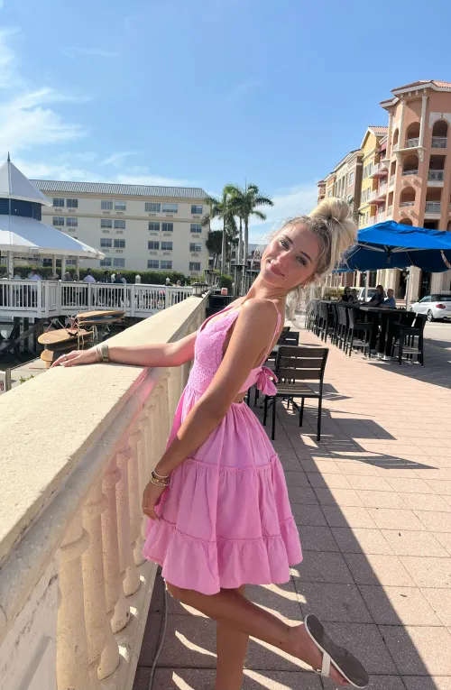 Thumbnail Classy Girls: Embracing Confidence in Style | kambabyxx