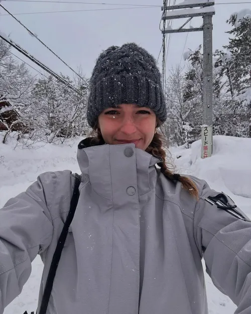 Thumbnail Sagar9175 Features Emily Feld in Pretty Girls Category