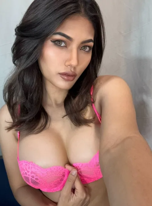 Thumbnail VelvetVogue_'s Thai Vibe Check