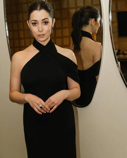 Thumbnail Cristin Milioti: A Gentlemanboners Delight by KG101411