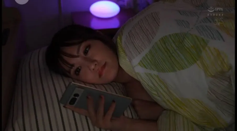 Thumbnail Any Clues? - 'Anyone Know Who She IsCode' by username1140 | Category: jav