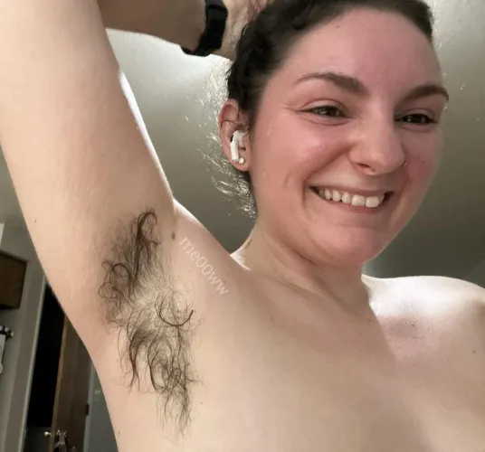 Thumbnail Sweaty Pits After Your Workout: Yay or Nay? by me00ww