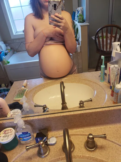 Thumbnail YourPregnantPrincess: Is the Bump Too Big? | PregnantPetite