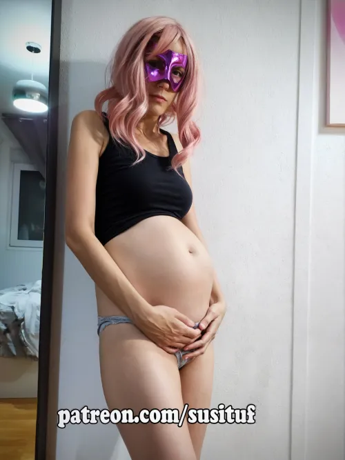 Thumbnail Susi_Stuff's Captivating Belly in the World of Pregnant Porn