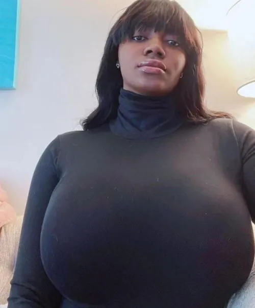 Thumbnail Embracing Your Size: A Guide to Feeling Confident by opal__orchid | 2busty2hide