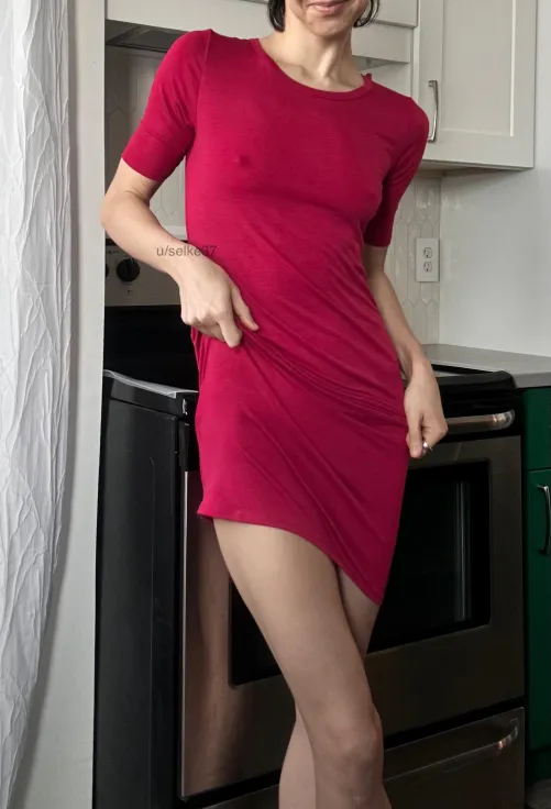 Thumbnail Chic Pokies Style: selke37's T-shirt Dress Elegance