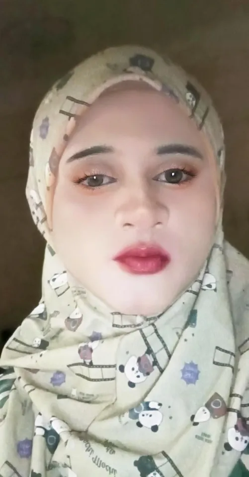 Thumbnail Experience the Allure of Hijab Night with EmergencyTea1617