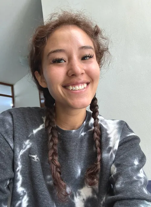 Thumbnail LatinaScarlett: Peruvian x Korean x Native American Beauty Revealed