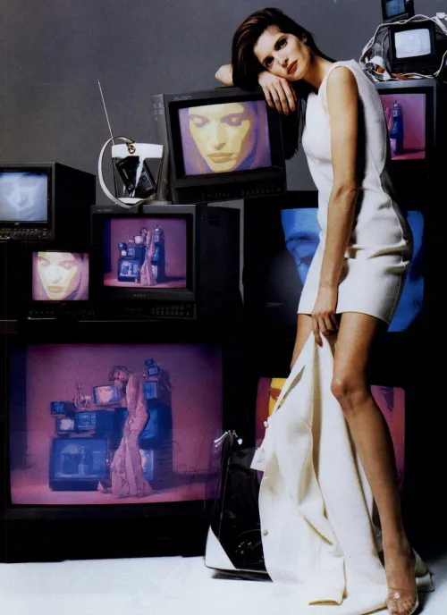 Thumbnail Stephanie Seymour: Embracing Timeless Beauty