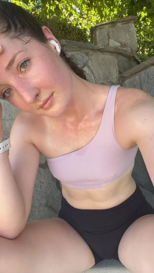 Thumbnail Heatwave Desires: Craving a Sweaty Workout | TinyPaleMarshmallow